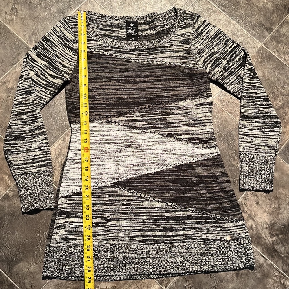 Point Zero Sweater Triangle Heather Pattern - Picture 2 of 8